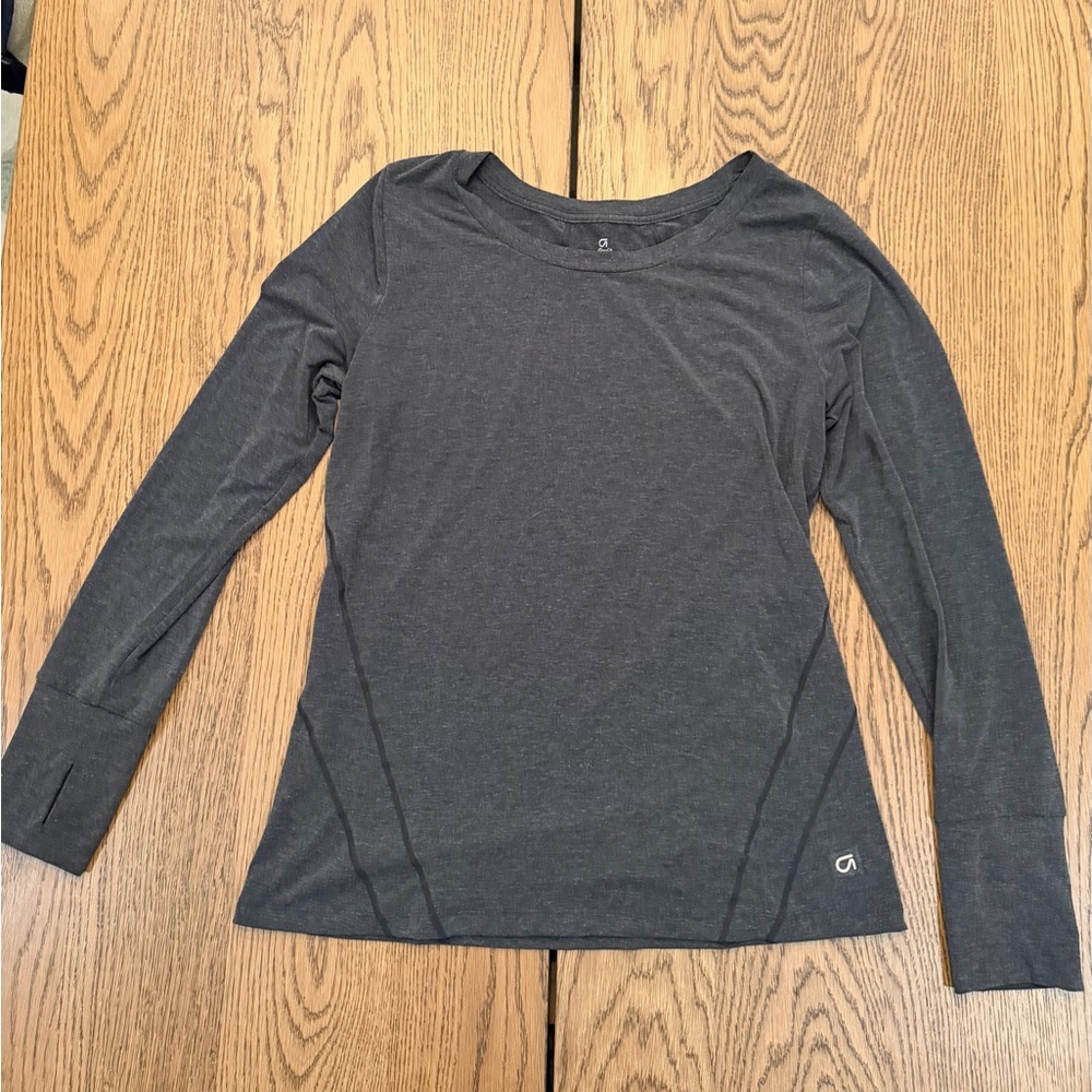 GAPFit Breathe Charcoal Long-Sleeve Activewear shirt